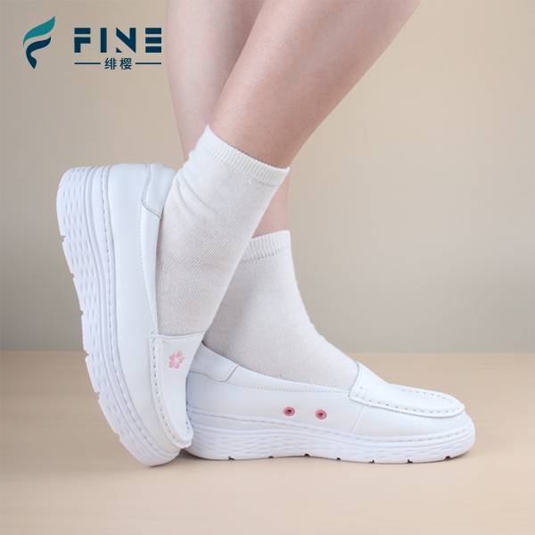 Nurse shoes