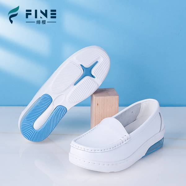 U-shaped cross external large cushion nurse shoes